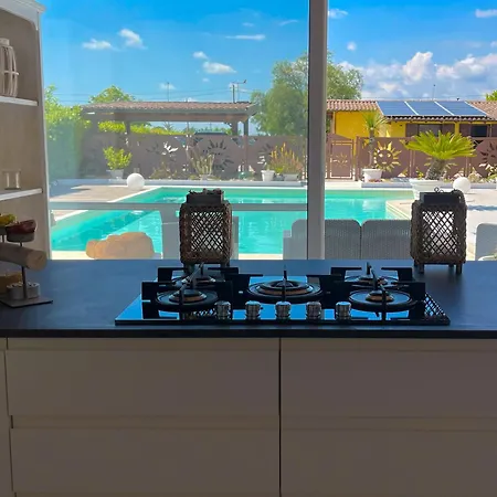 A Casa Di Betty - Spacious & Bright With Private Pool - An Oasis Of Peace To Relax And Recharge Apartment *